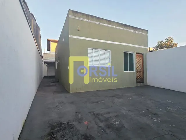 Casa com 150m² 2 quartos e 1 banheiro, à venda ou para alugar, no bairro Villa Di Cesar em Mogi das Cruzes