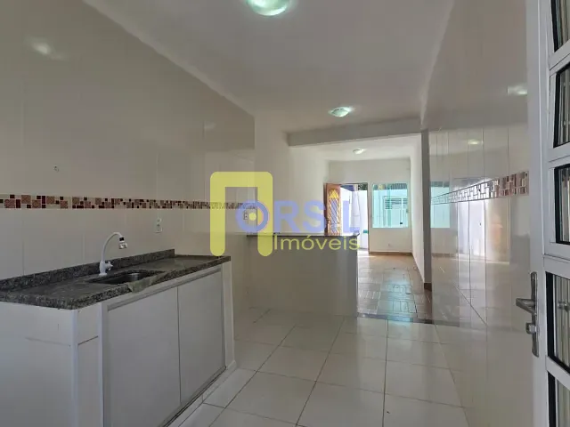 Casa com 150m² 2 quartos e 1 banheiro, à venda ou para alugar, no bairro Villa Di Cesar em Mogi das Cruzes