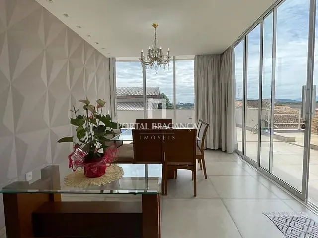 Casa com 720m² 4 quartos e 6 banheiros, à venda, no bairro Condomínio Residencial Euroville em Bragança Paulista