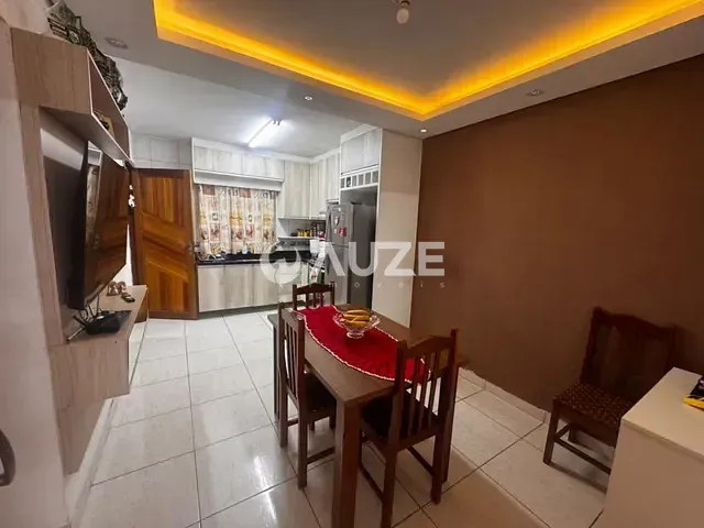 Casa com 88m² 2 quartos e 2 banheiros, à venda, no bairro Gralha Azul em Fazenda Rio Grande