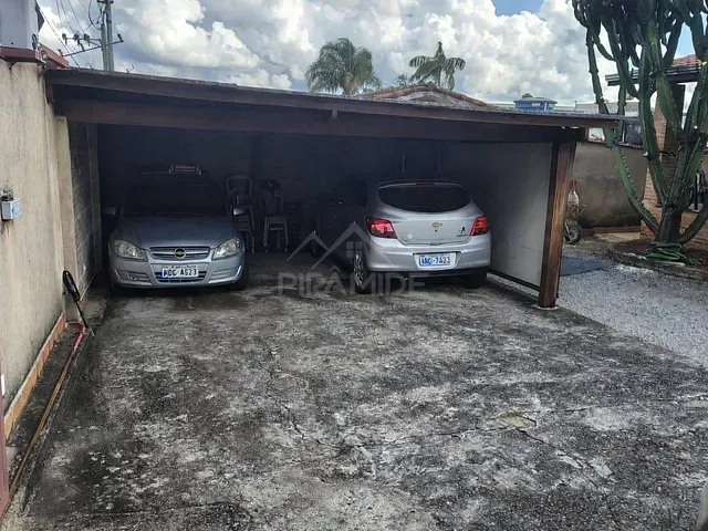 Casa com 360m² 4 quartos e 1 banheiro, à venda, no bairro Jardim Santa Rosália em Poços de Caldas