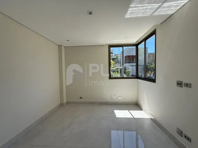 Casa com 532m² 4 quartos e 7 banheiros, à venda, no bairro Tamboré em Barueri