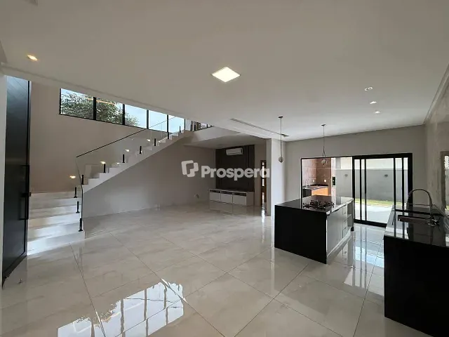 Casa com 378m² 5 quartos e 6 banheiros, à venda, no bairro Condomínio Terras Alpha Anápolis em Anápolis
