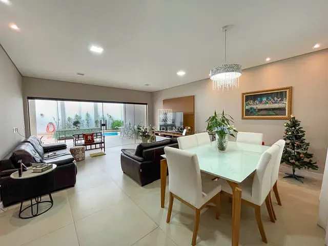 Casa 4 quartos e 5 banheiros, à venda, no bairro Jardim Amália em Volta Redonda