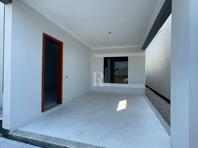 Casa com 176m² 2 quartos e 2 banheiros, à venda, no bairro Areias em Tijucas