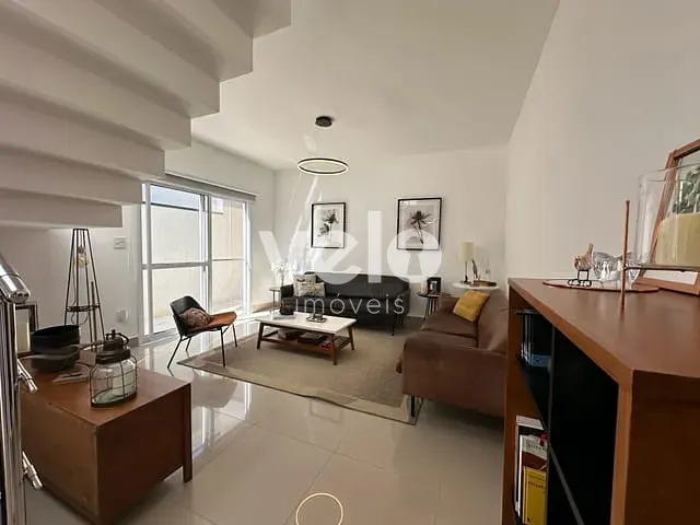 Casa com 300m² 4 quartos e 5 banheiros, à venda, no bairro Piracangaguá em Taubaté