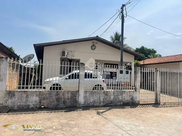 Casa com 675m² 3 quartos e 3 banheiros, à venda, no bairro Jardim Primavera em Sinop