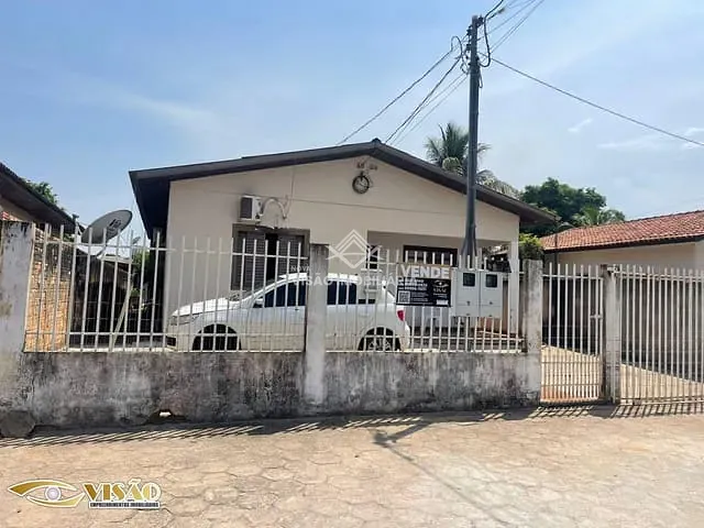 Casa com 675m² 3 quartos e 3 banheiros, à venda, no bairro Jardim Primavera em Sinop