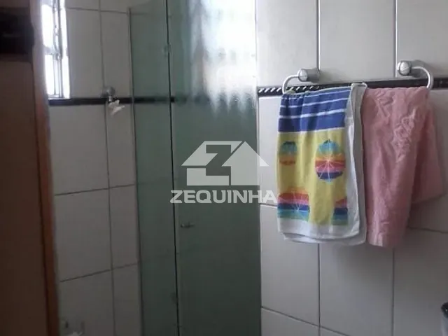 Casa com 260m² 3 quartos e 3 banheiros, à venda, no bairro Jardim D´abril em Osasco