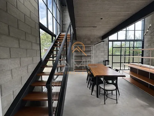 Casa com 420m² 2 quartos e 3 banheiros, para alugar, no bairro Laranjal em Pelotas