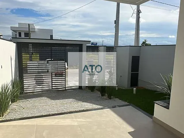 Casa 2 quartos e 2 banheiros, à venda, no bairro Areias em Tijucas