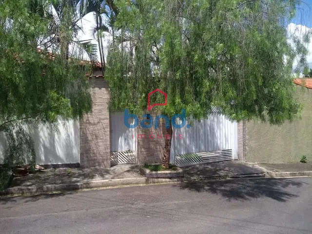 Casa com 300m² 4 quartos e 2 banheiros, à venda, no bairro Jardim Araritaguaba em Porto Feliz