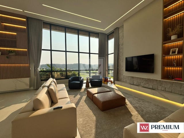 Casa com 684m² 3 quartos e 4 banheiros, à venda, no bairro Estrela em Ponta Grossa