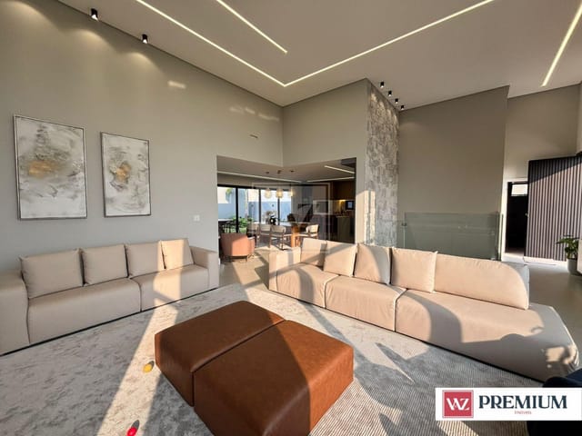Casa com 684m² 3 quartos e 4 banheiros, à venda, no bairro Estrela em Ponta Grossa