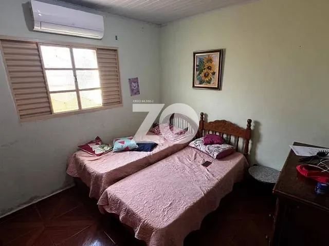 Casa com 200m² 3 quartos e 1 banheiro, à venda, no bairro Conjunto Habitacional Engenheiro Otávio Rasi em Bauru