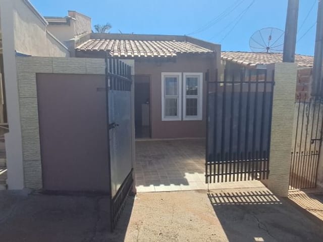 Casa 4 quartos e 2 banheiros, à venda, no bairro Parque Santa Maria em Tatuí
