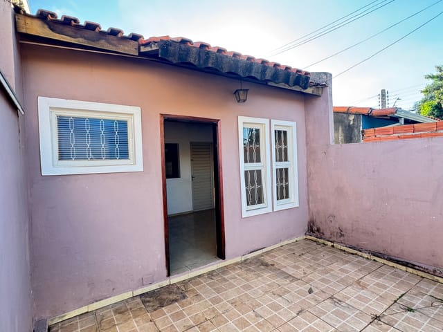Casa 4 quartos e 2 banheiros, à venda, no bairro Parque Santa Maria em Tatuí