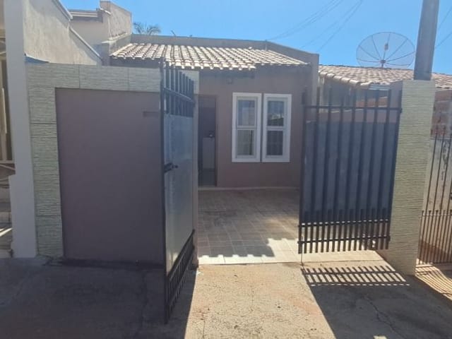 Casa 4 quartos e 2 banheiros, à venda, no bairro Parque Santa Maria em Tatuí
