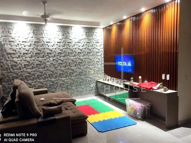 Casa com 336m² 3 quartos e 2 banheiros, à venda, no bairro Parque Residencial Cândido Portinari em Ribeirão Preto