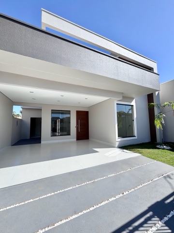 Casa com 250m² 3 quartos e 3 banheiros, à venda, no bairro Jardim América II em Nova Mutum