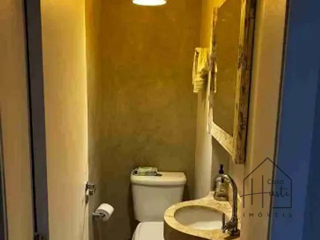 Casa com 325m² 4 quartos e 5 banheiros, à venda, no bairro Jardim Maria Tereza em Cotia