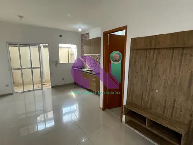 Casa com 60m² 2 quartos e 1 banheiro, para alugar, no bairro Quitaúna em Osasco