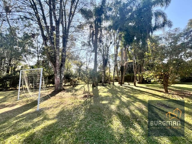 Casa com 4049m² 4 quartos e 6 banheiros, à venda, no bairro Borda Do Campo em São José Dos Pinhais