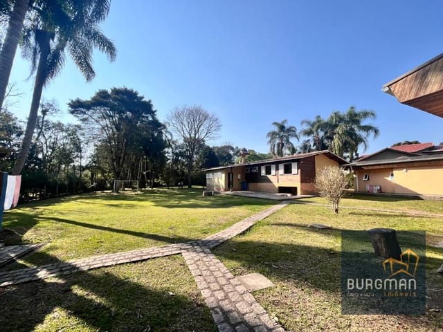 Casa 4 quartos e 5 banheiros, à venda, no bairro Borda Do Campo em São José Dos Pinhais
