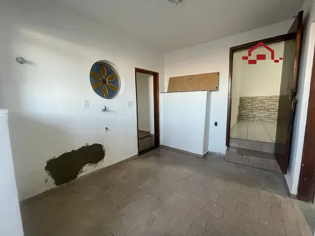 Casa 3 quartos e 1 banheiro, para alugar, no bairro Minas Brasil em Belo Horizonte