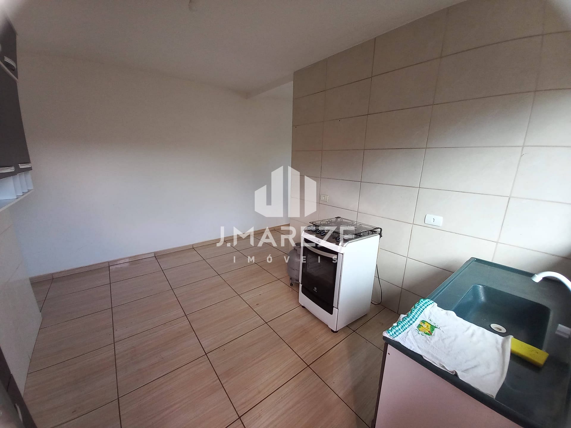 Casa à venda com 3 quartos, 70m² - Foto 4