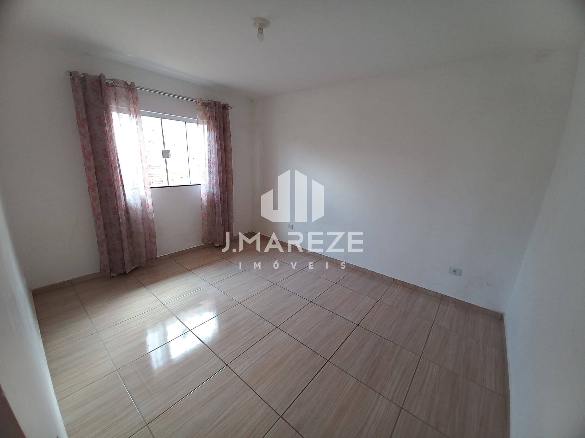 Casa à venda com 3 quartos, 70m² - Foto 9
