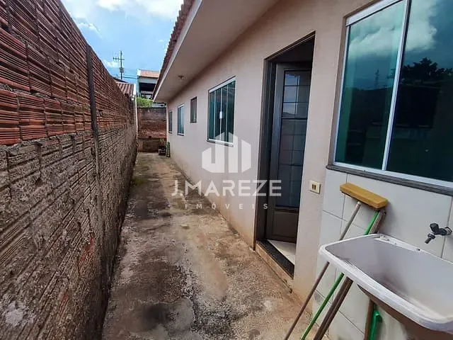 Casa com 180m² 3 quartos e 1 banheiro, à venda, no bairro Jardim Catuaí em Apucarana