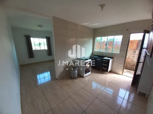 Casa com 180m² 3 quartos e 1 banheiro, à venda, no bairro Jardim Catuaí em Apucarana