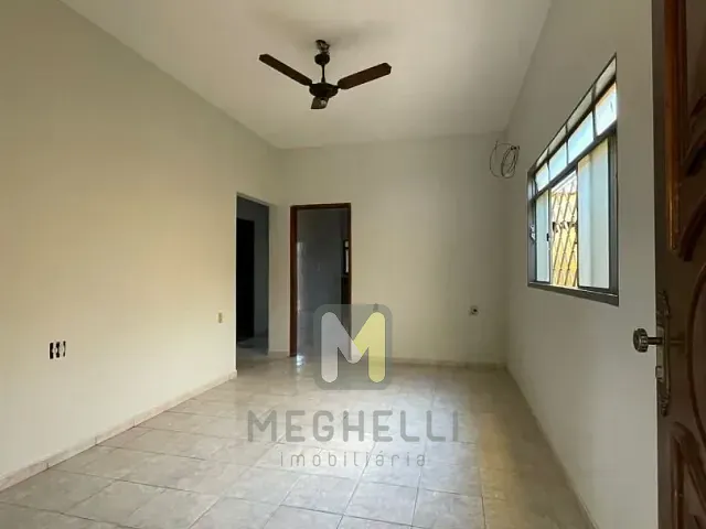 Casa com 200m² 3 quartos e 1 banheiro, à venda, no bairro Jardim das Rosas II em Serrana