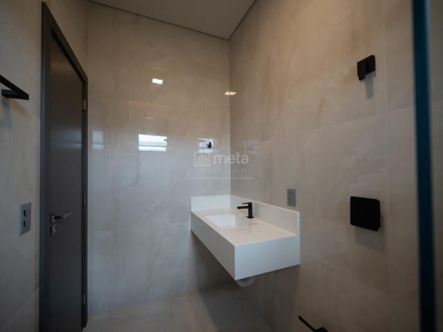 Casa com 360m² 3 quartos e 2 banheiros, à venda, no bairro Jardim Belo Horizonte em Sinop