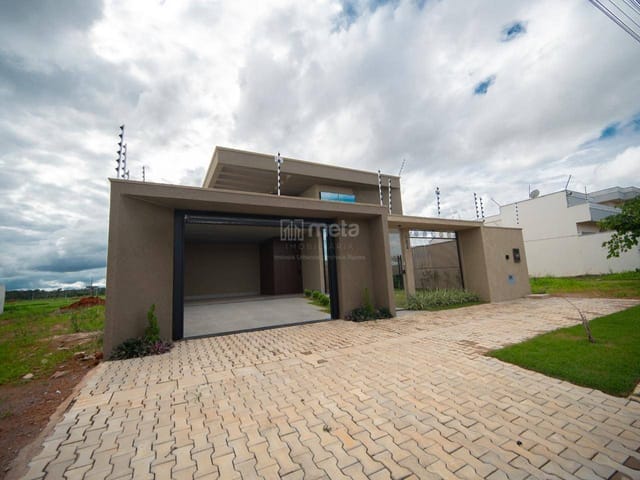 Casa com 360m² 3 quartos e 2 banheiros, à venda, no bairro Jardim Belo Horizonte em Sinop