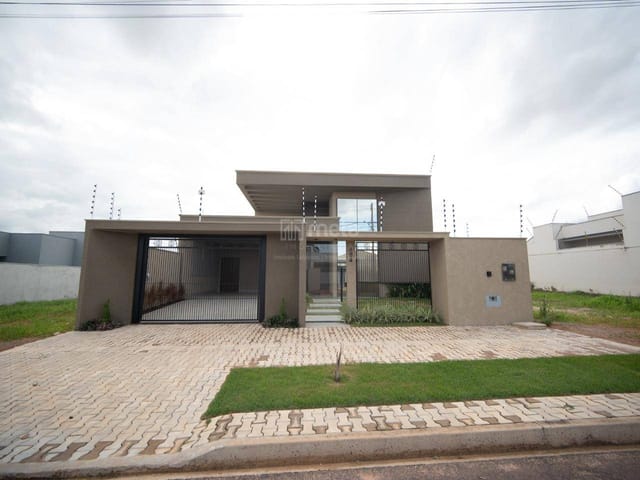 Casa com 360m² 3 quartos e 2 banheiros, à venda, no bairro Jardim Belo Horizonte em Sinop