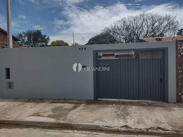 Casa com 190m² 2 quartos e 1 banheiro, para alugar, no bairro Parque Das Laranjeiras em Artur Nogueira