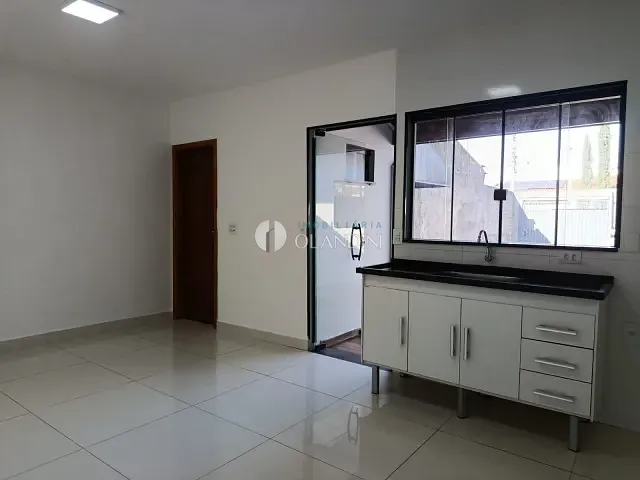 Casa com 190m² 2 quartos e 1 banheiro, para alugar, no bairro Parque Das Laranjeiras em Artur Nogueira