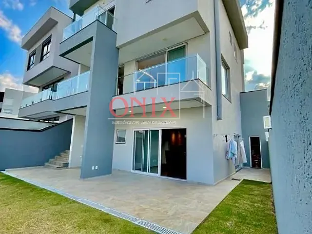 Casa com 270m² 3 quartos e 2 banheiros, à venda, no bairro Fazenda Rodeio em Mogi das Cruzes