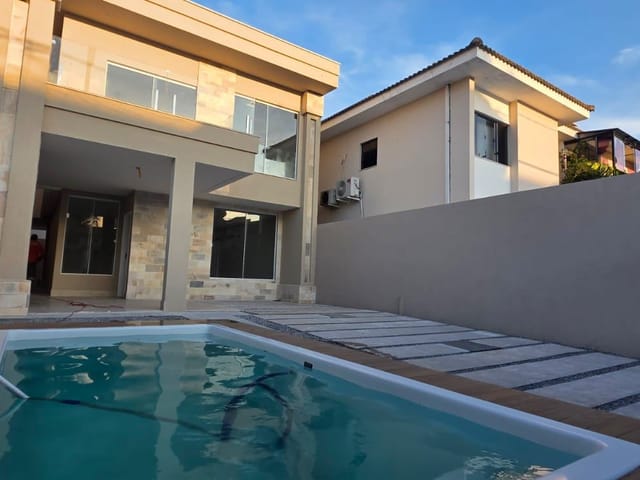 Casa 3 quartos e 2 banheiros, à venda, no bairro Recreio em Rio das Ostras