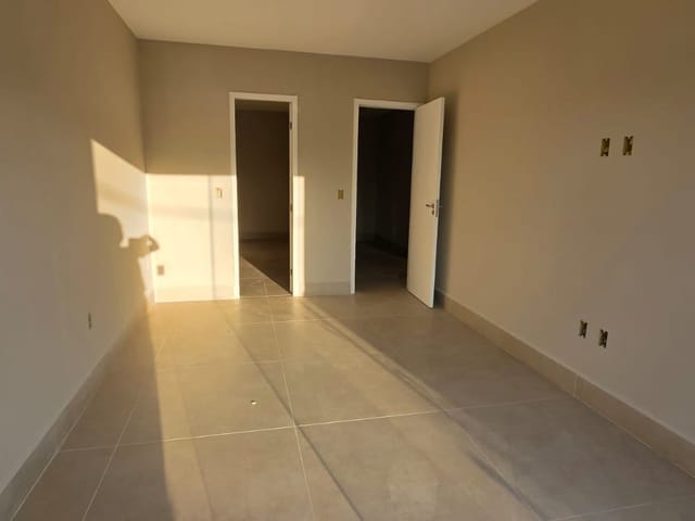Casa 3 quartos e 2 banheiros, à venda, no bairro Recreio em Rio das Ostras