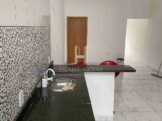 Casa 2 quartos e 2 banheiros, à venda, no bairro Jardim Itaipu em Goiânia