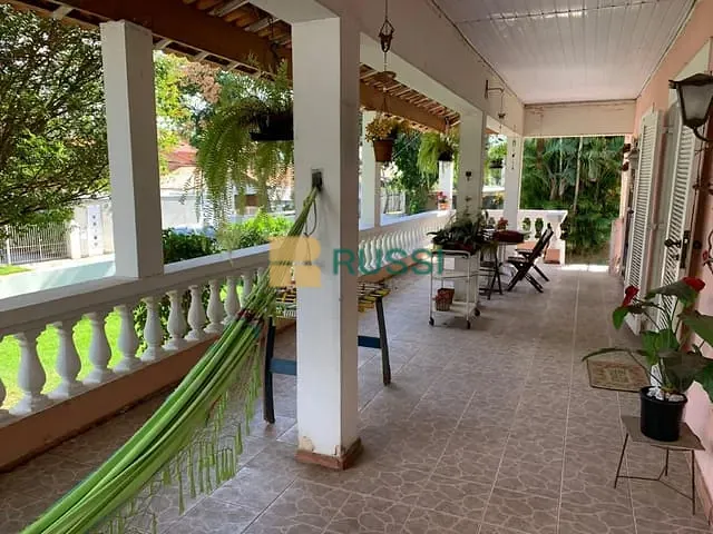 Casa com 1004m² 4 quartos e 4 banheiros, à venda, no bairro Jardim Esplanada em São José dos Campos