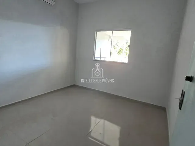 Casa com 351m² 3 quartos e 2 banheiros, à venda, no bairro Recanto dos Pássaros em Cuiabá