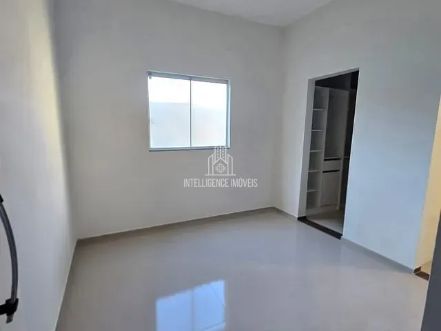 Casa com 351m² 3 quartos e 2 banheiros, à venda, no bairro Recanto dos Pássaros em Cuiabá
