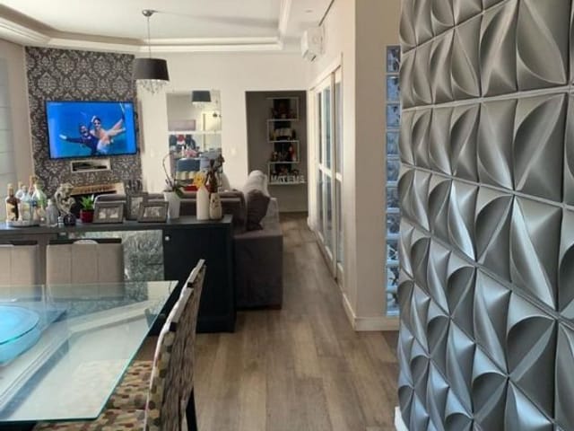 Casa com 385m² 3 quartos e 2 banheiros, à venda, no bairro Centro em Pelotas