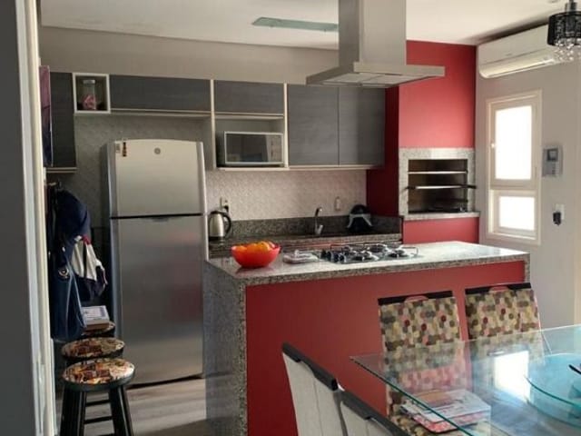 Casa com 385m² 3 quartos e 2 banheiros, à venda, no bairro Centro em Pelotas