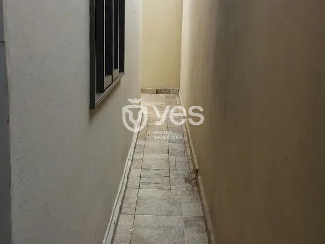 Casa 5 quartos e 2 banheiros, à venda, no bairro Conjunto Habitacional Pão de Açúcar em Araxá