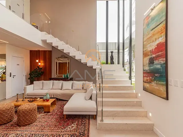 Casa com 345m² 3 quartos e 5 banheiros, à venda, no bairro Laranjal em Pelotas